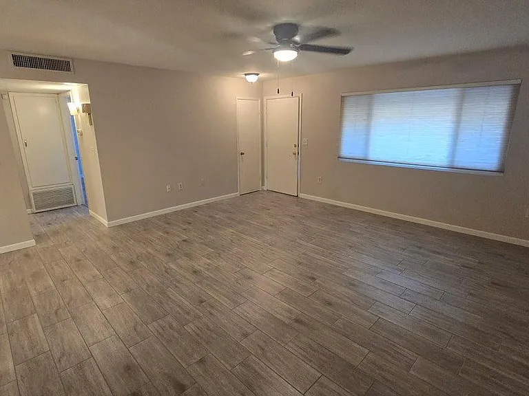 10601 W Bolivar Dr — Photo 5
