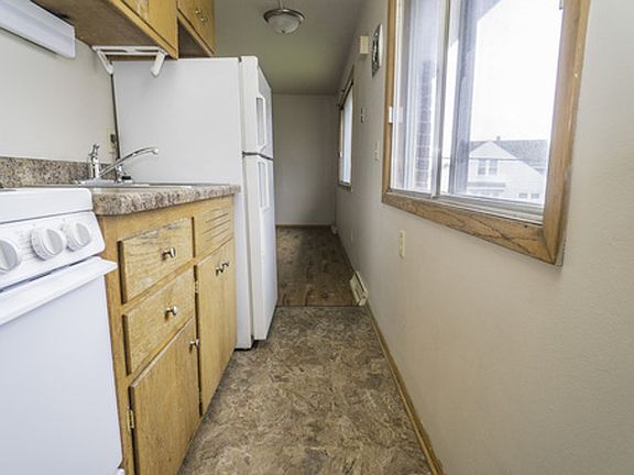 4th image of 2501 19th St #4