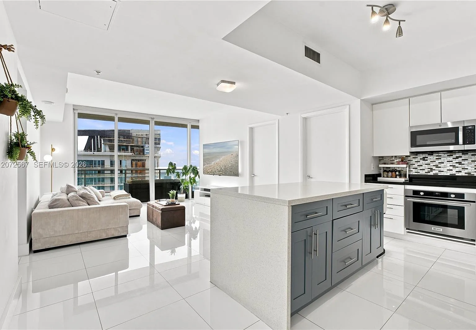Mint Condo — Photo 4