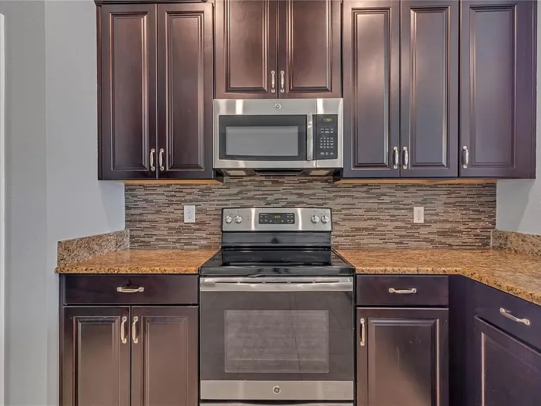 9892 Pecan Hickory Way — Photo 5