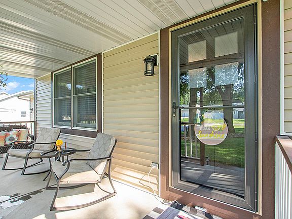 4th image of 1740 Brandel Dr