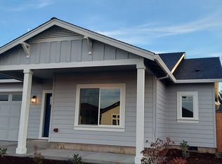 445 Cheney Loop, Central Point, OR 97502