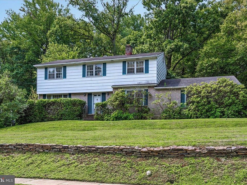 1st image of 317 Arbour Dr