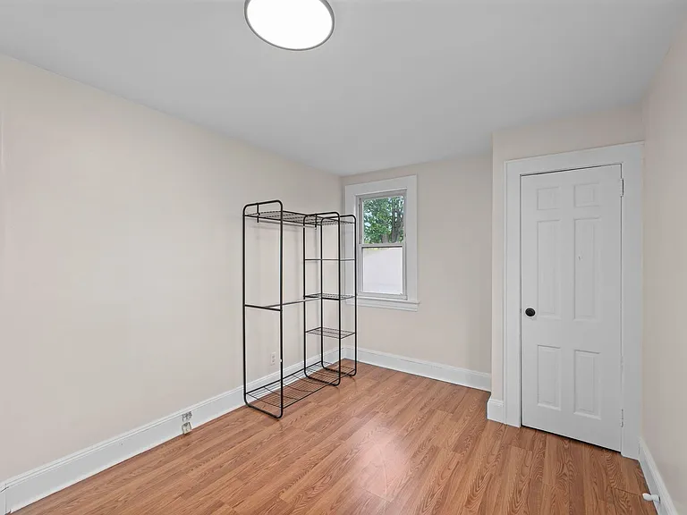 2215 N Wood Ave — Photo 17