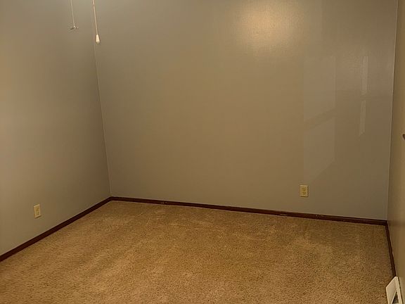 4th image of 826 Pentwood Dr