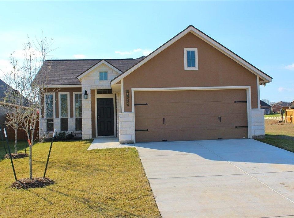 1st image of 252 Fieldstone Pl