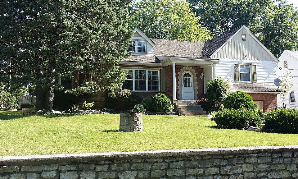 1006 Douglas St. Alton, Il