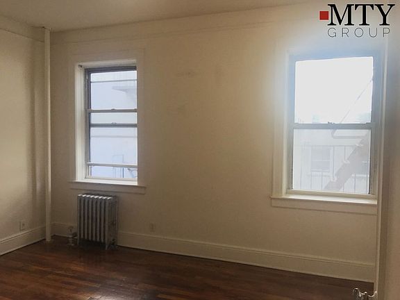 4th image of 4534 47th St APT 4F