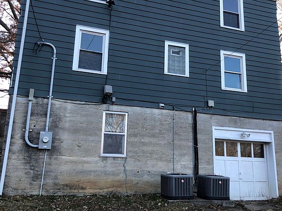 3rd image of 1217 Central Ave