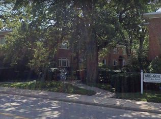 604 Green Bay Rd APT C, Glencoe, IL 60022