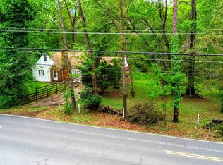 10979 Stuart Mill Rd, Oakton, VA 22124