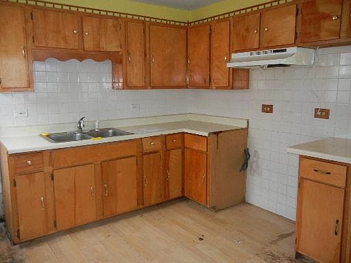 4th image of 14933 S Richmond Ave