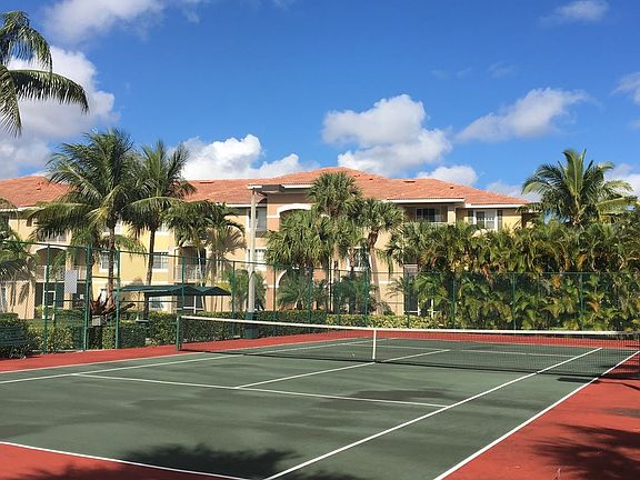 5th image of 6573 Emerald Dunes Dr APT 306