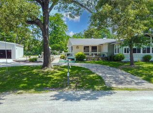 22205 Lounette Dr, Frankston, TX