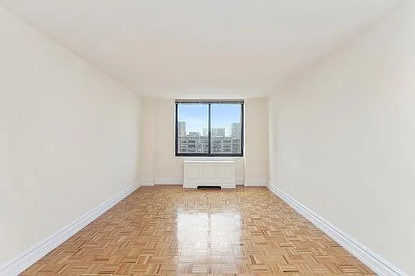 Rented by Mirador Real Estate | media 15