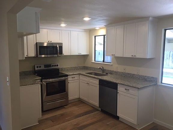 4th image of 7642 Leineke Ln
