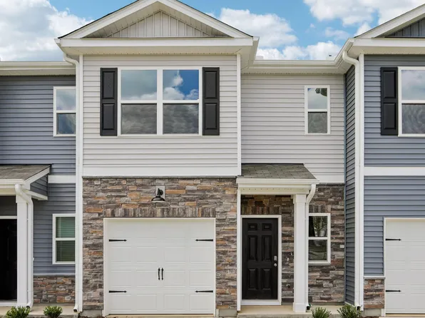 506 Cherry Laurel Dr, Sanford, NC 27332