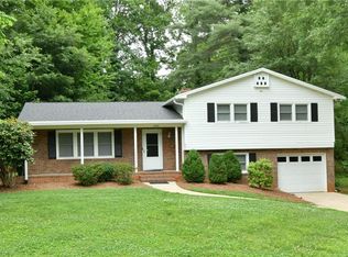 4991 Lochraven Dr, Winston Salem, NC 27104