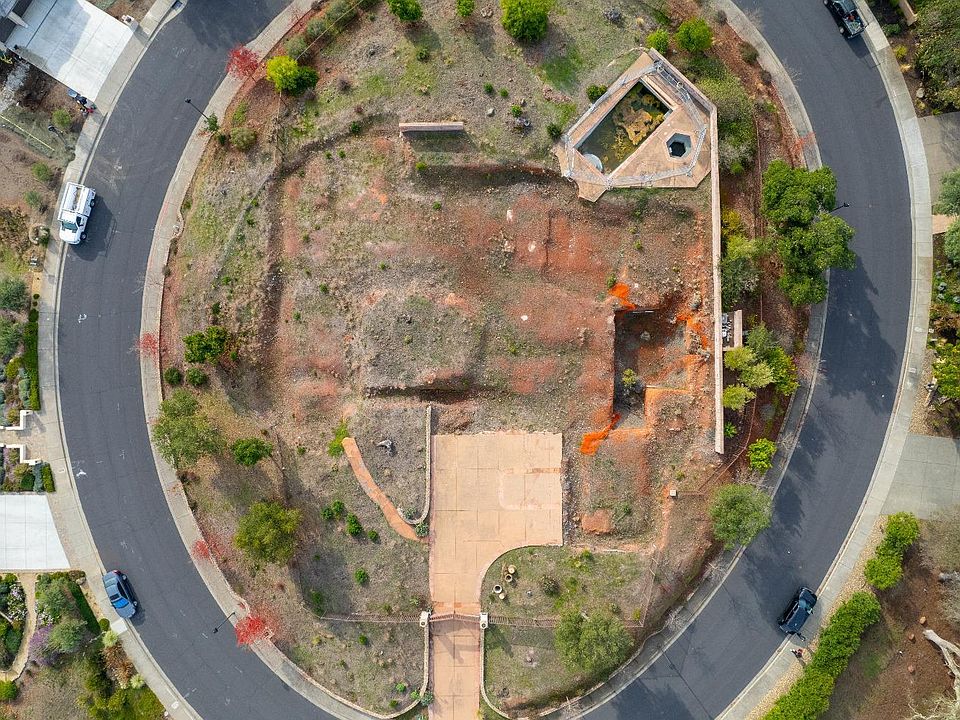 1st image of 25 Greenbriar Circle