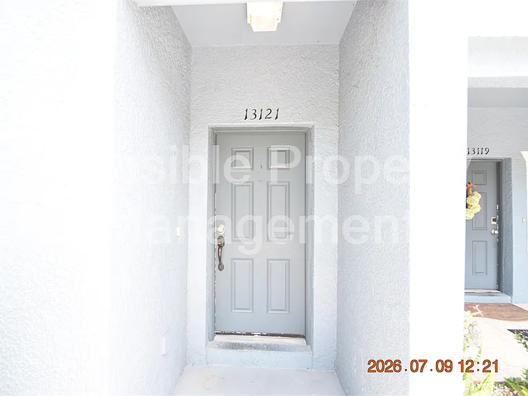 13121 Kings Crossing Dr — Photo 38