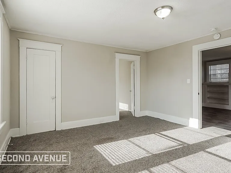2908 Avenue I — Photo 18