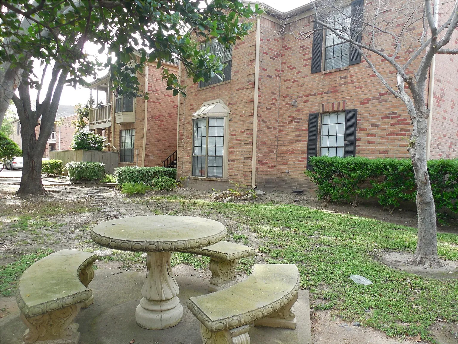 1 bed, 1.0 bath, 774 sqft, $1,250 — Photo 3