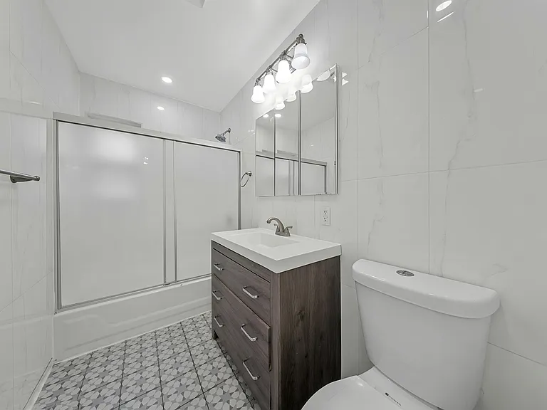 50 College St #1 — Photo 21