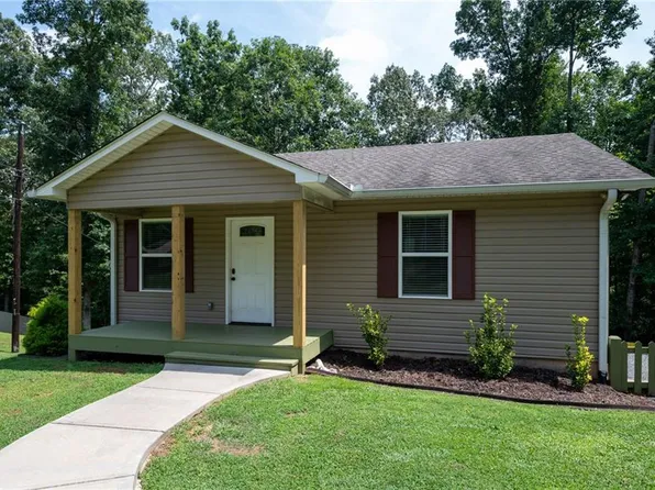 173 Warlick Dr, Ellijay, GA 30540