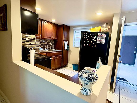 2nd image of 6503 Winfield Boulevard #112-D