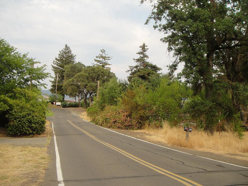2nd image of 336 Robin Hill Dr