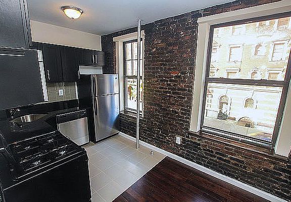 5th image of 141 2nd Ave APT 7