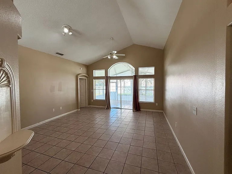 107 Foggy Creek Rd — Photo 3