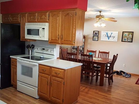 5th image of 1005 E 8th St