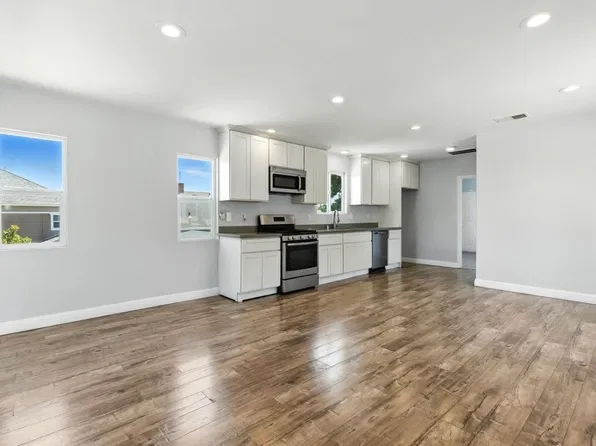 5821 E 17th St #2, Oakland, CA 94621