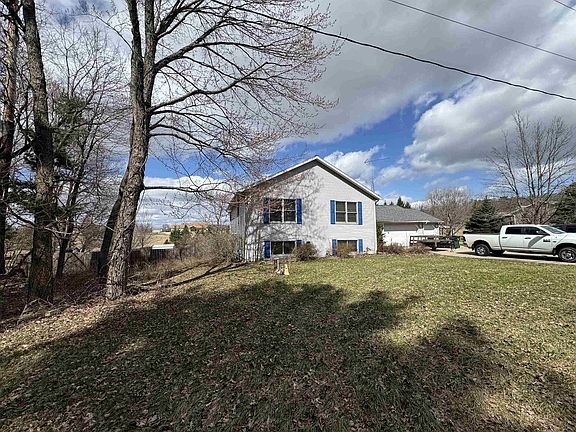 2nd image of E8032 East Lake Virginia Road