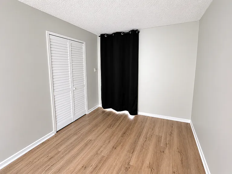 18407 Dearborn Street — Photo 40