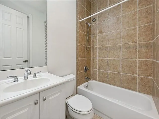 1416 NE 4th Ct — Photo 16