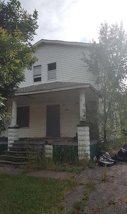 2nd image of 3384 E 119th St