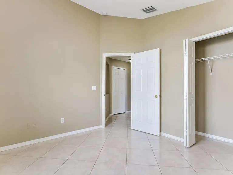 2113 Carpathian Dr — Photo 12