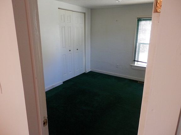 5th image of 717 S 15th St