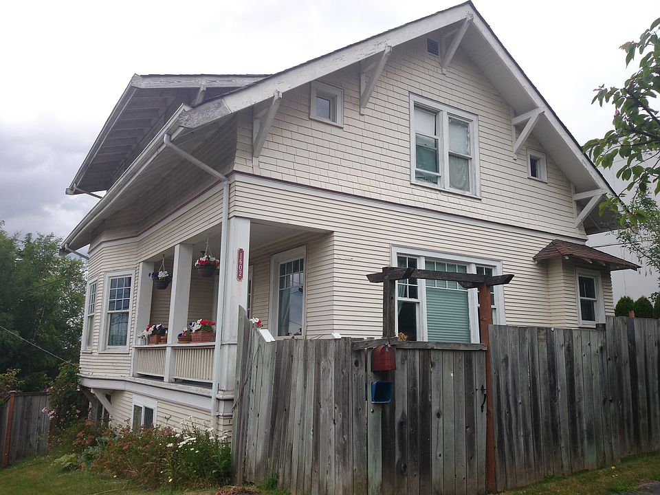 2nd image of 1602 32nd Ave