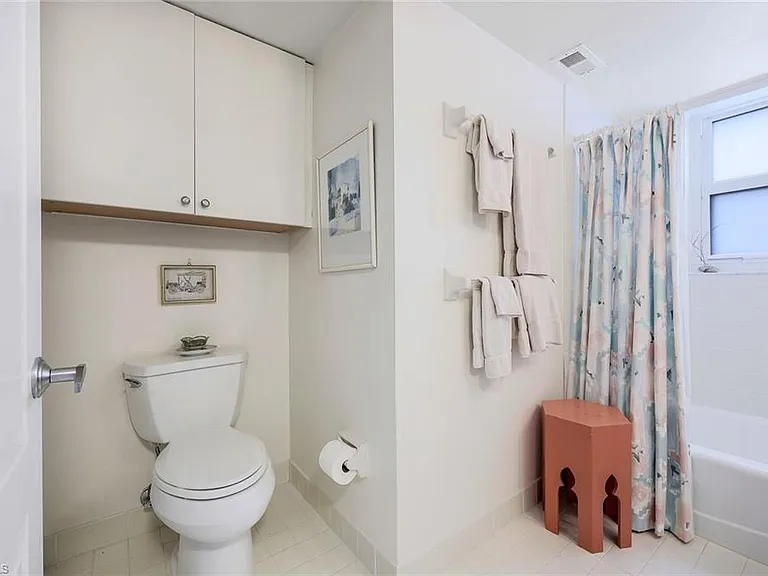5501 Heron Point Dr #204 — Photo 14