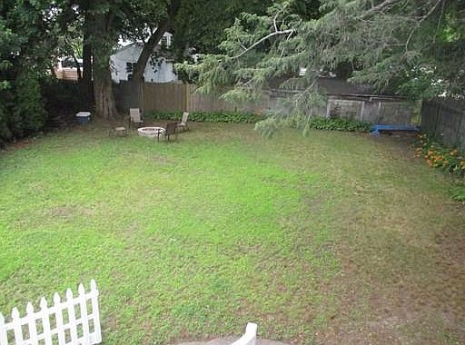 4th image of 12 Bartlett Ave