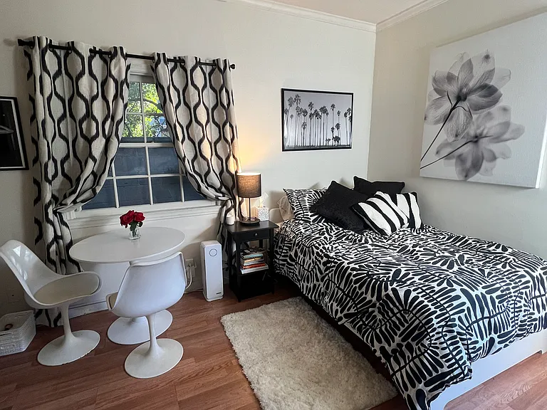 532 S Irving Blvd #1 — Photo 3