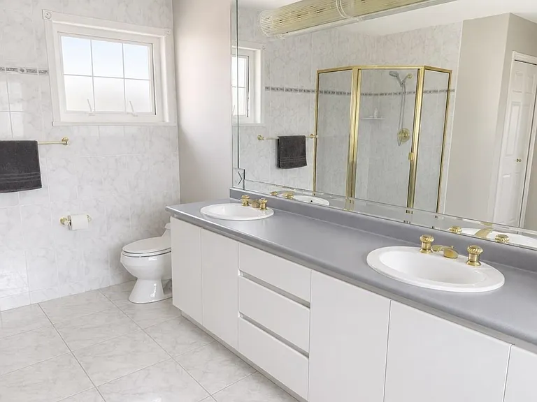 6051 Barnard Dr — Photo 12