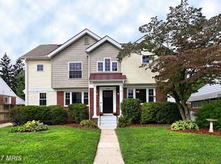 628 N Harrison St, Arlington, VA 22205