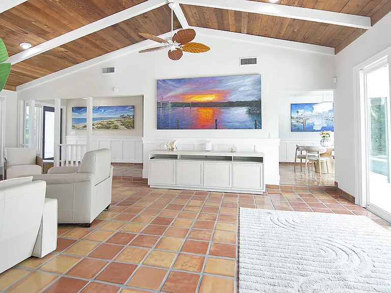 19 Pinehill Trl E — Photo 9