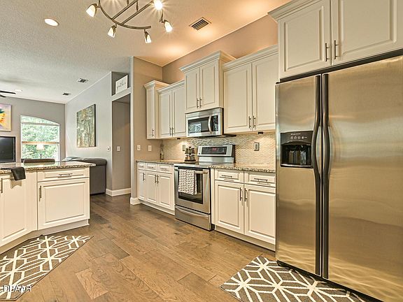 5th image of 1748 Creekwater Blvd