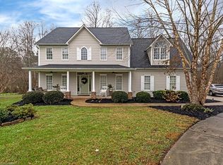 5400 Leytonstone Ct, Oak Ridge, NC 27310