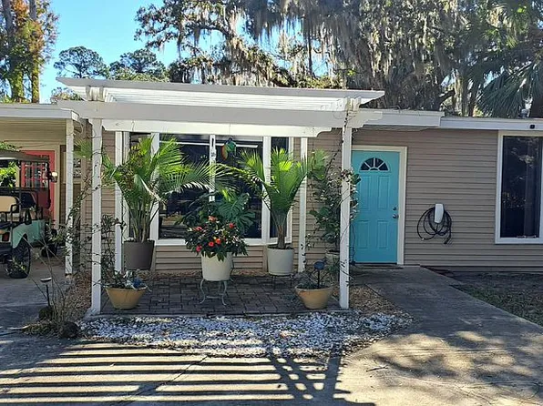 6509 Riverside Dr, Yankeetown, FL 34498